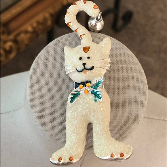 Adorable vintage Christmas cat brooch - Picture 3 of 9